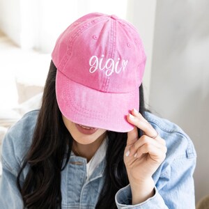 Cute Gigi Hat with Heart, Mom Baseball Hat, Custom Embroidered Mom Gifts, Personalized Mothers Day Gifts for Grandma, Mom Gift image 2