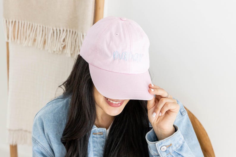 Cute Gigi Hat with Heart, Mom Baseball Hat, Custom Embroidered Mom Gifts, Personalized Mothers Day Gifts for Grandma, Mom Gift image 4