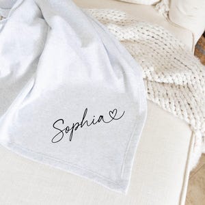 Personalized Blanket for Adults, Custom Name Throw Blanket, Fleece Stadium Blanket with Name, Custom Gifts for Women Friends Bridesmaids