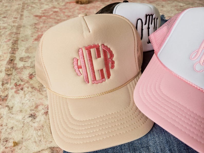 Monogram Trucker Hat, Custom Trucker Hat for Women, Cute Trucker Hat Bild 4