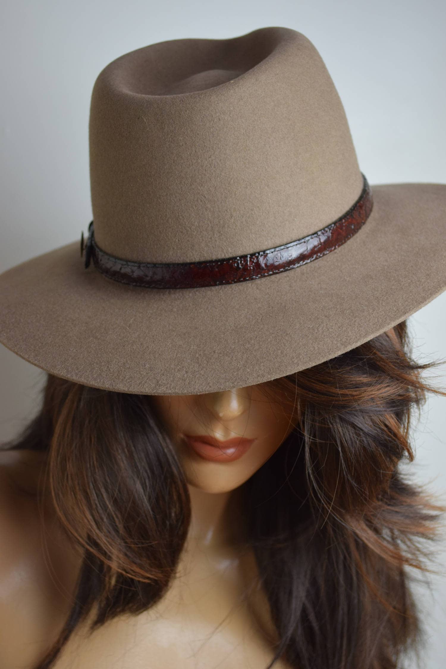 banjo paterson hat