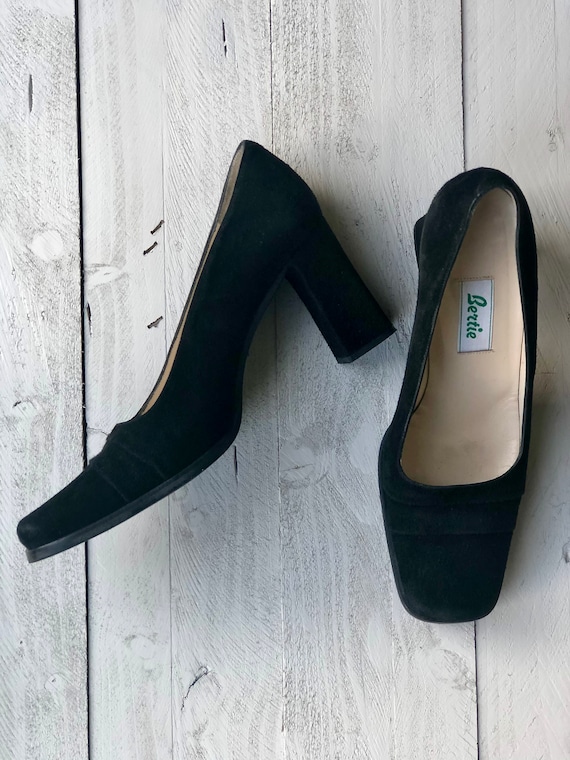 Bertie Suede Shoes | 90s Black Pumps |  Square To… - image 4