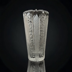 Beautiful Bohemian Crystal Vase Hand Cut Queen’s Lace
