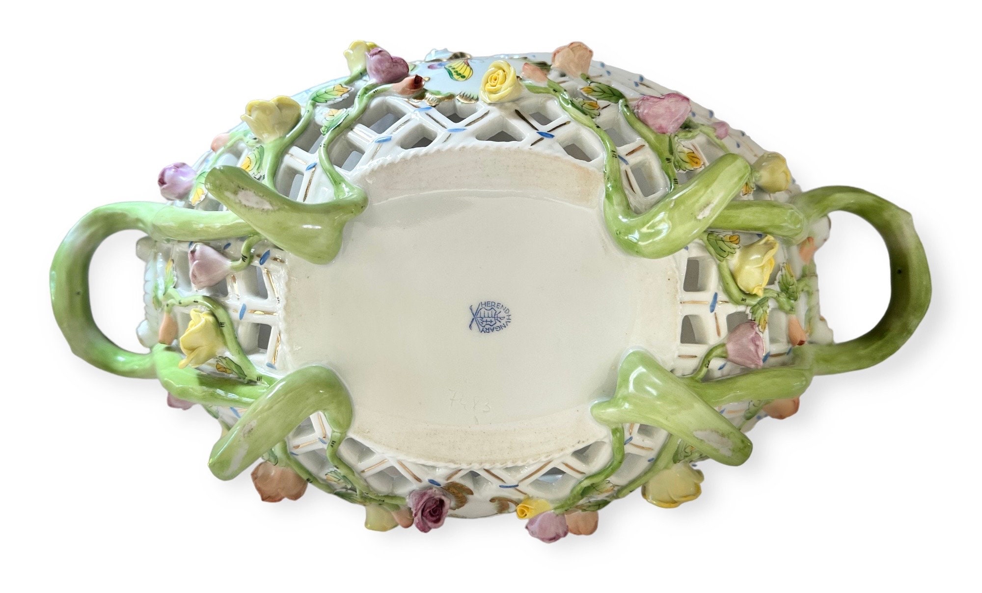 ヘレンド　「クイーン・ヴィクトリア」コレクション　透かし編みバスケット Herend Queen Victoria Large Reticulated Basket With Roses #7483