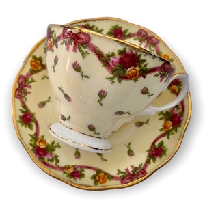 Royal Albert Old Country Roses Ruby Celebration Yellow Rosebud China Tea Cup and Saucer Teacup Set