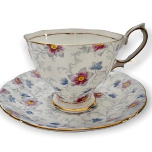 Tazza da tè e piattino in porcellana chintz Royal Albert