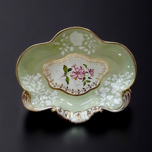 Antique Chamberlain Worcester Scalloped Serving Bowl with Hand Painted Floral Decorations