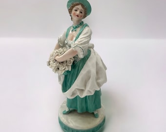 Meissen Porcelain Gardener (Jardiniere) Figurine 19th Century