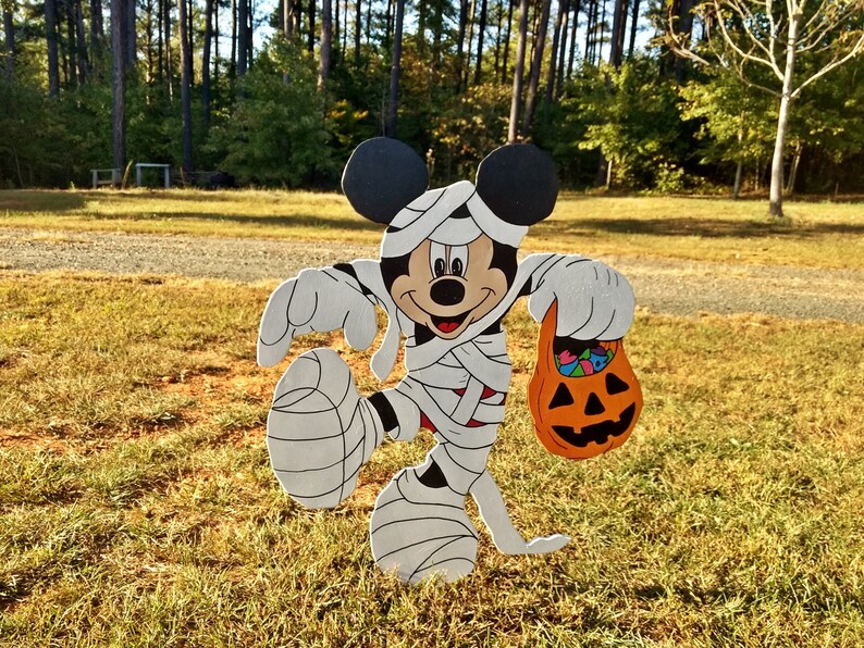 mickey mouse mummy statue
