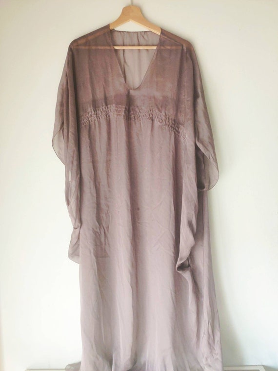 Vintage mauve silk kaftan