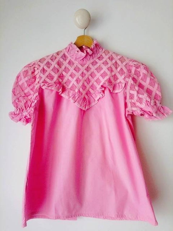 Vintage 60s ruffle collar shirt