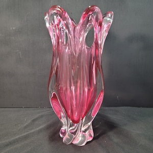 Vintage Josef Hospodka Pink Art Glass Vase - Hand-Blown Cribaska - Mid-Century Czechoslovakia