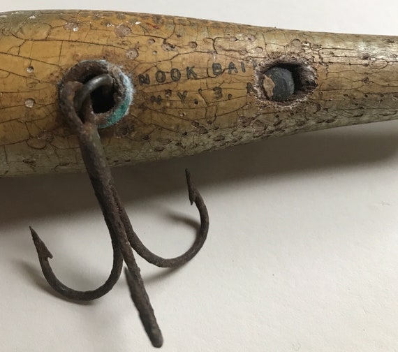 Snook Bait Company Saltwater Fishing Lure 1949-1952. Antique Tackle. NY.  Rare. Missing 1 Glass Eye. Has 1 Treble Hook. Original Paint. FS. -   Norway
