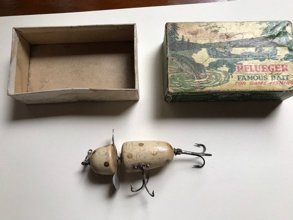 Pflueger No. 3770 Luminous Gold Fishing Lure With Box. Vintage
