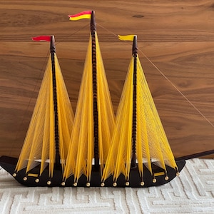 Goélette vintage brutaliste en bois pour bateaux à voiles