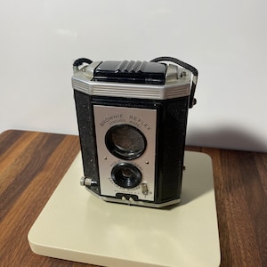 Vintage Brownie Reflex Kodak Camera