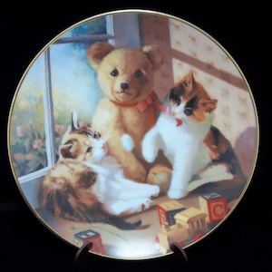 Bearly Behaving collector plate: Susan Leigh for American Artists, limited edition, certificate of authenticity and box included