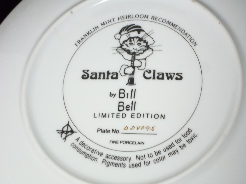 Santa Claws Franklin Mint collector plate, Bill Bell design, gold edge, numbered image 5