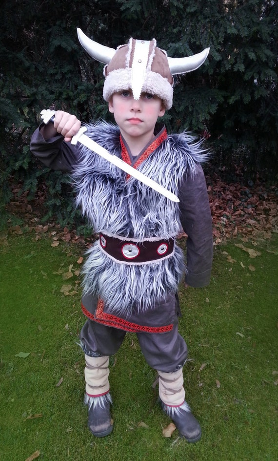 Déguisement viking pour enfant, costume carnaval viking, tunique et casque  viking, déguisement viking, déguisements enfant -  France