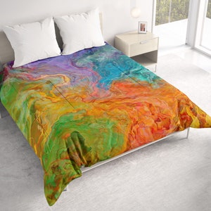 All Seasons Lightweight Comforter with Abstract Art, Contemporary Quilt Bedding, Twin, Queen or King Size Bedspread, Carnival