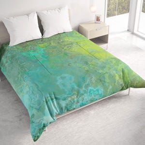 All Seasons Lightweight Comforter with Abstract Art, Contemporary Quilt Bedding, Twin, Queen or King Size Bedspread, Peace