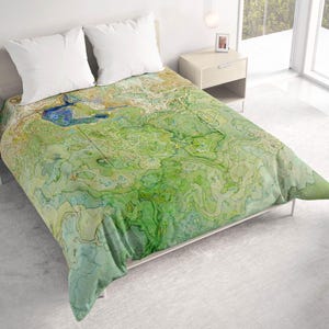 All Seasons Lightweight Comforter with Abstract Art, Contemporary Quilt Bedding, Twin, Queen or King Size Bedspread, Enchanted