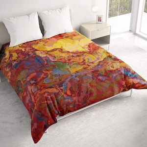 All Seasons Lightweight Comforter with Abstract Art, Contemporary Quilt Bedding, Twin, Queen or King Size Bedspread, Momentary
