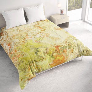 All Seasons Lightweight Comforter with Abstract Art, Contemporary Quilt Bedding, Twin, Queen or King Size Bedspread, Happy Talk
