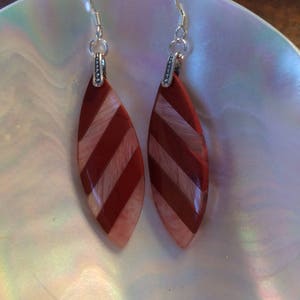 Red River jasper and cherry quartz intarsia earrings image 1