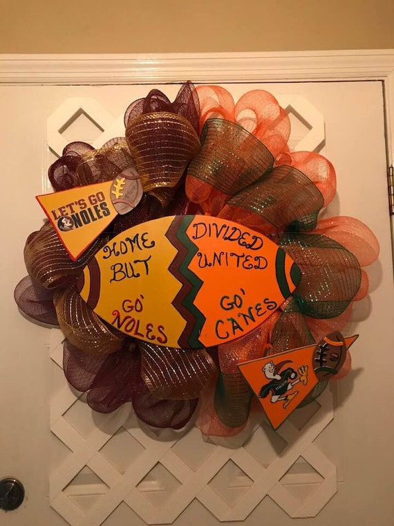 FSU Seminoles - Miami Huricanes - House Divided Wreath - ACC - College Football - FSU - University Of Miami - Collegiate Sports - Mancave