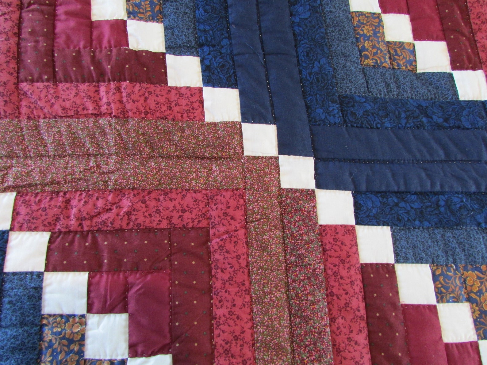 Log Cabin Quilt Amish Quilt Patchwork Quilt Red White and Etsy
