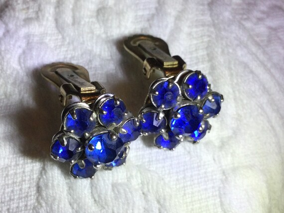 Lovely, signed  Barclay blue rhinestone clip on e… - image 3