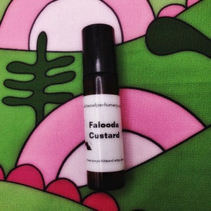 Falooda Custard Perfume Oil: Toasted Pistachio, Rose Jelly Rollerball