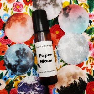 Paper Moon Perfume- limoncello, vanilla milk, graham crackers, marshmallow cream, lemon candy-indie perfume- gourmand perfume