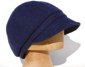 Gorra de tweed Harris hecha a mano, gorra de repartidor de periódicos azul marino en lana escocesa de ZUThats