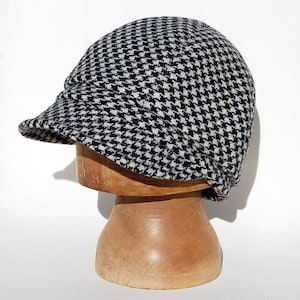 Harris Tweed newsboy cap for women in black and cream hounds-tooth check, Pure wool winter cap, lined in linen and a soft cotton inside band image 6