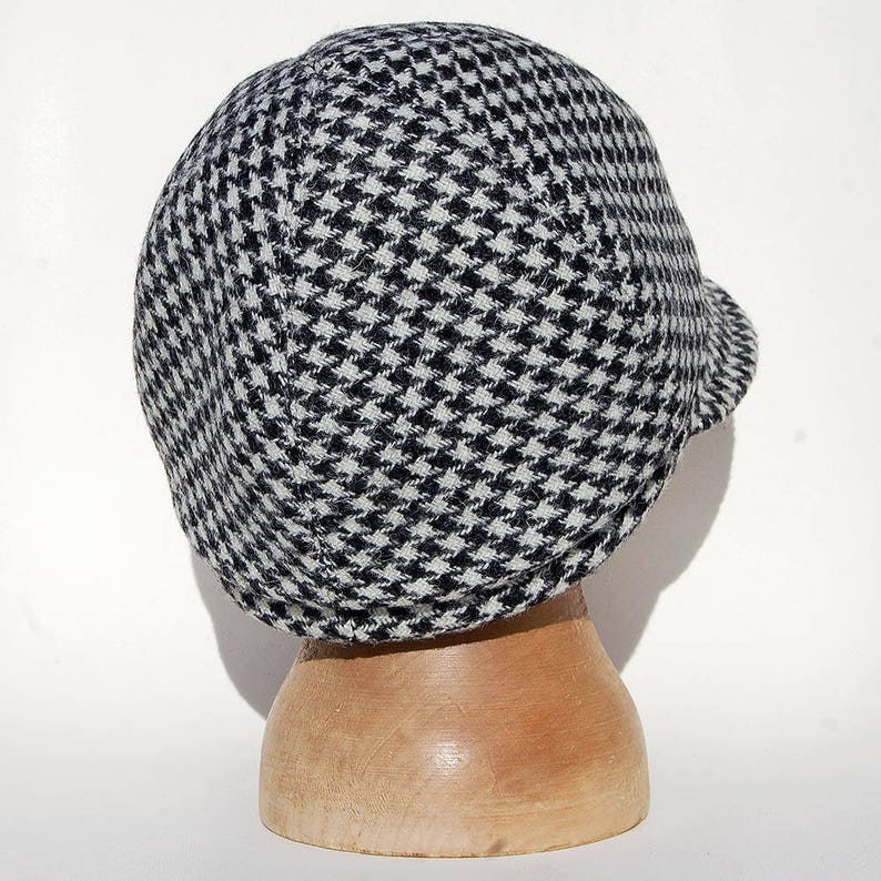 Harris Tweed newsboy cap for women in black and cream hounds-tooth check, Pure wool winter cap, lined in linen and a soft cotton inside band image 7