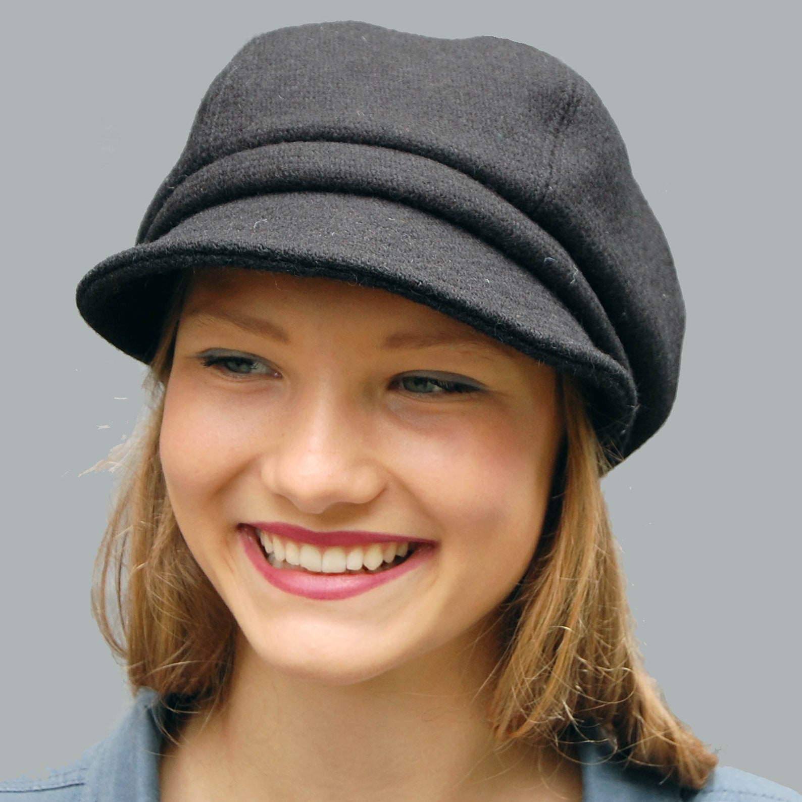 Womens black newsboy cap in Harris Tweed by ZUThats Etsy