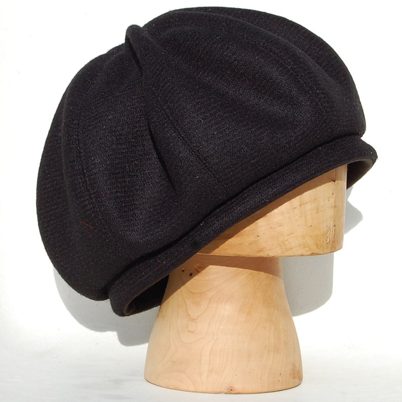 Béret noir fait à la main en tweed Harris par les chapeaux ZUT image 2