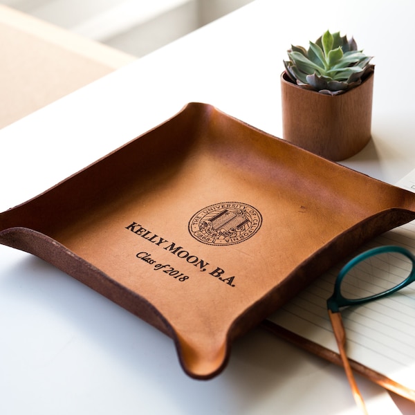 College Graduate Gift / Custom Leather Tray / Graduation Gift Ideas / Custom gift with University Seal, name / Class of 2026