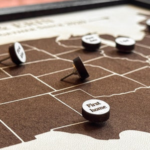 Jubiläum Geschenkidee aus Leder • Landkarte mit benutzerdefinierten Pins • 3. Jahrestag Geschenke • Gemeinsam auf Abenteuer • Echtes Leder Art