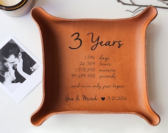 Leather Tray with Your Vows or Song / Leather Anniversary Gift for Her / 3-Year Anniversary Gift / Custom Catchall / 3rd Anniversary Gift