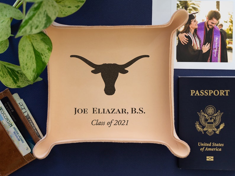 College Graduation Gift / Personalized Leather Tray / Gift for Graduate / Custom gift with University Seal / Genuine Leather / Class of 2024 Natural