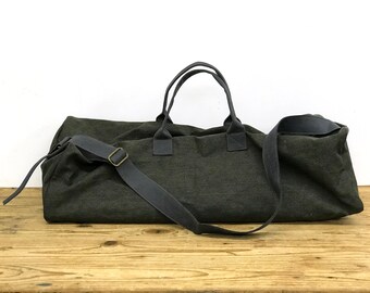 duffle bag with yoga mat holder