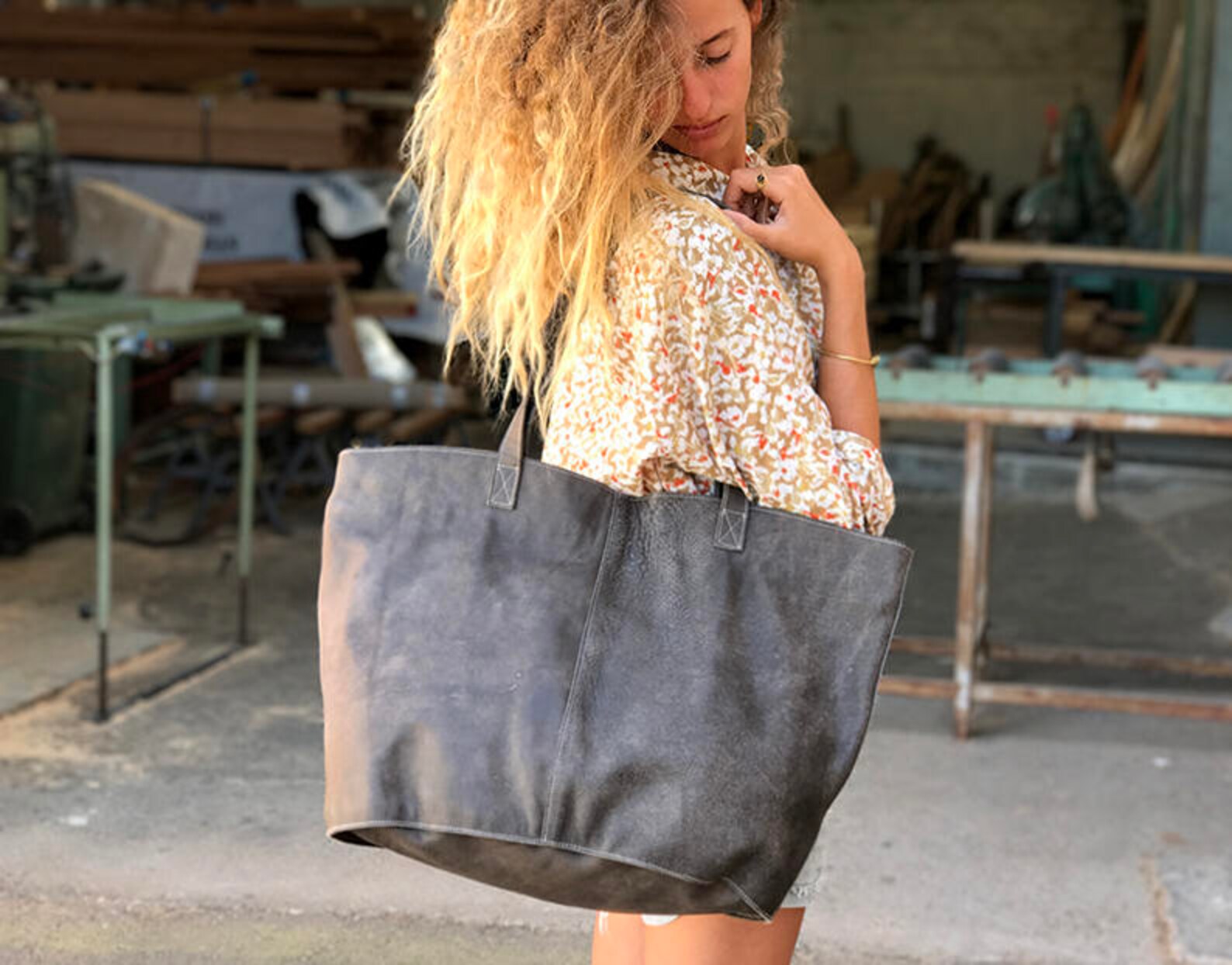 Leather Gray Tote Bag, Distressed Ray Leather Tote Bag, Wide Tote Bag ...