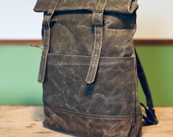 Brown canvas Backpack Waxed Canvas Rolltop 13“ 17” Laptop Rolltop Backpack Genuine waxed Canvas