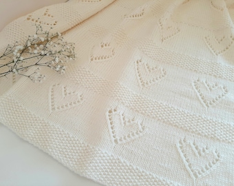 Heart Baby Blanket Knit Pattern - Beginner Friendly Heart Knitting Design - PDF in English