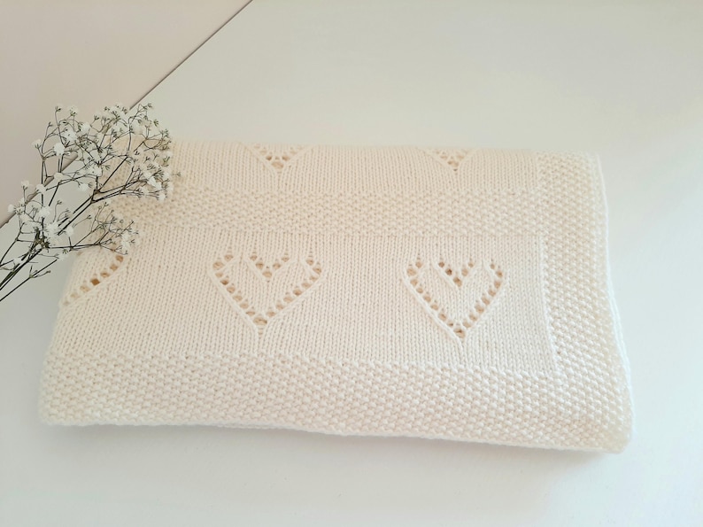 Heart Baby Blanket Knit Pattern - Beginner Friendly Heart Knitting ...