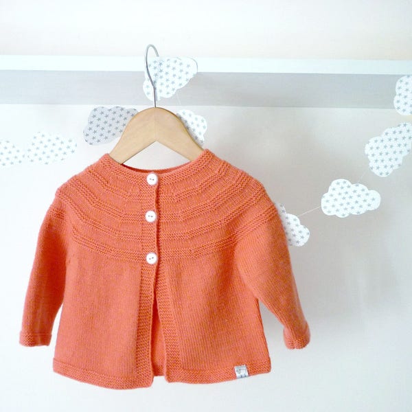 Hand knit baby cardigan / Cardigan baby girl / size 0 - 3 months