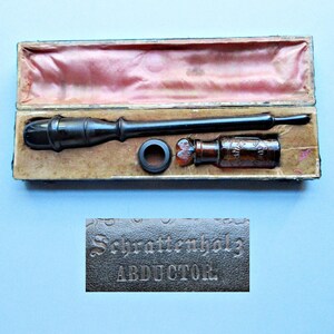 Abdutor de Schrattenholz: dispositivo contra-irritante raro